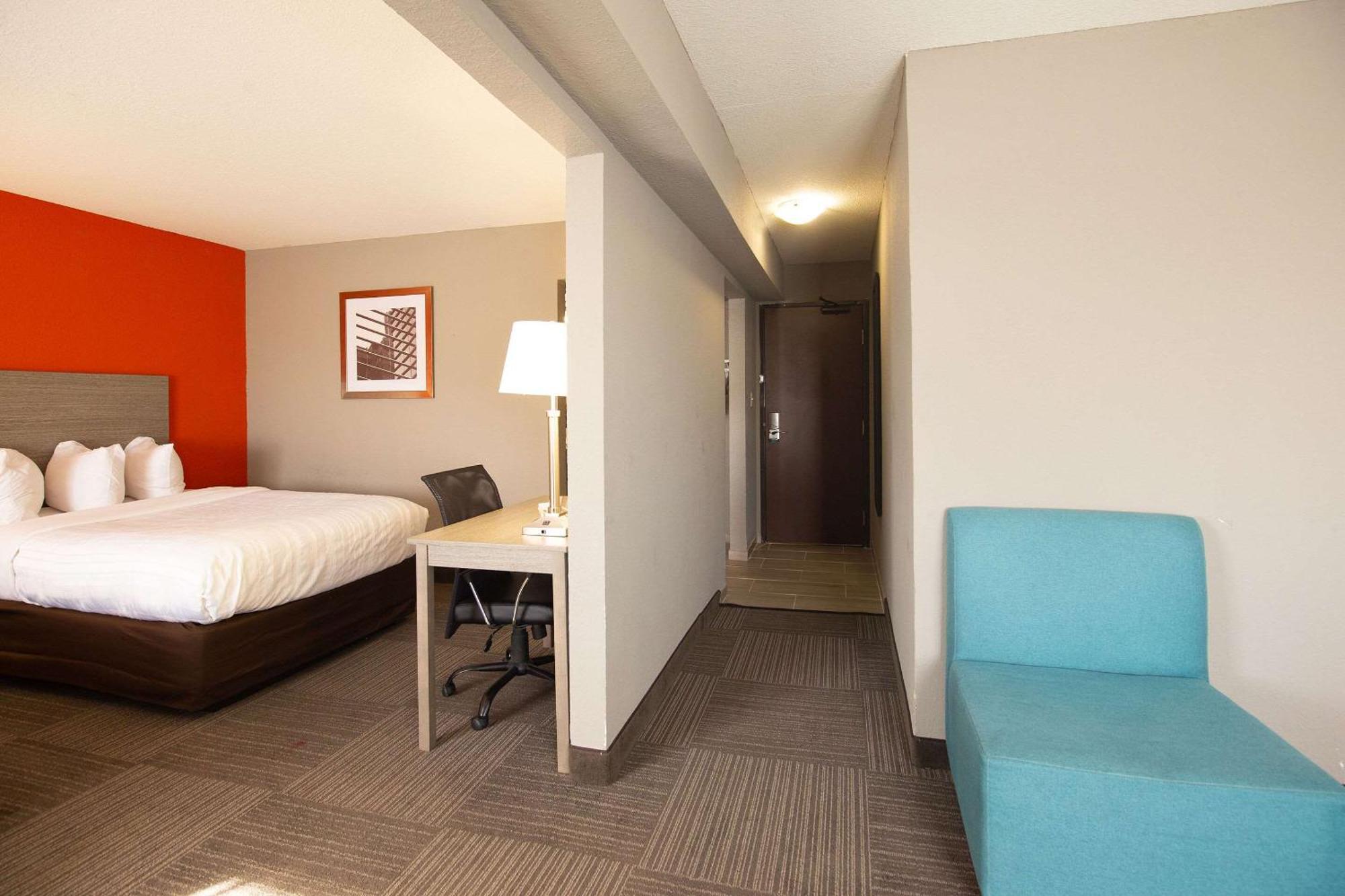 Quality Inn & Suites Hammond Near I-8090 Bagian luar foto
